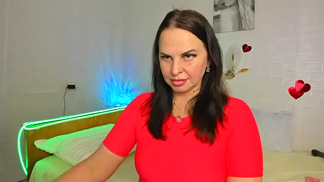 Snapshot of MIRAA_LUV chatting on 04-22-26, 03:46 MIRAA LUV online show from 04-22-26, 03:46