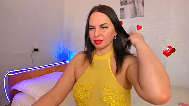 Snapshot of MIRAA_LUV chatting on 04-23-26, 04:14 MIRAA LUV online show from 04-23-26, 04:14