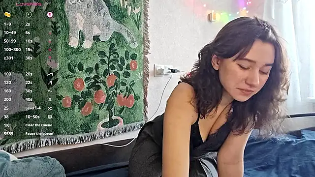 MiaLovelyOne online show from 03-12-26, 07:58