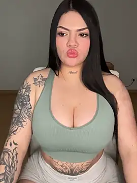 dulcemarianh  online show from 02-12-26, 08:20