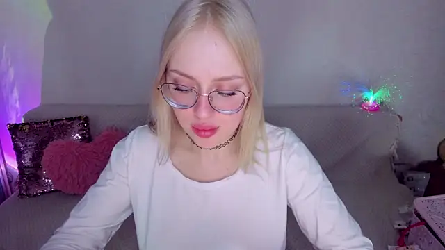 CeaneLino online show from 02-13-26, 07:32