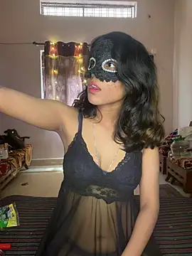 Snapshot of Lovebirdss chatting on 02-14-26, 07:49 Lovebirdss online show from 02-14-26, 07:49