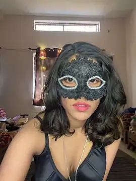 Snapshot of Lovebirdss chatting on 02-17-26, 08:22 Lovebirdss online show from 02-17-26, 08:22