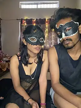 Snapshot of Lovebirdss chatting on 03-09-26, 09:35 Lovebirdss online show from 03-09-26, 09:35