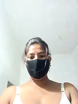 Hot radhaji online show from 10-17-25, 10:51