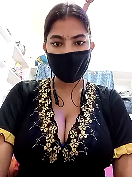 Hot radhaji online show from 03-22-26, 01:31