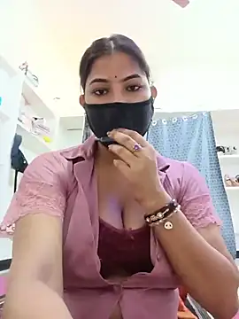 Hot radhaji online show from 05-11-26, 04:29