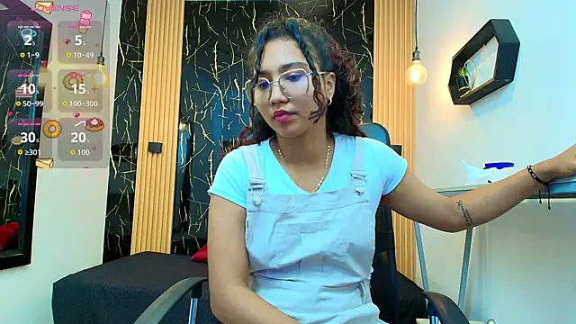 Snapshot of SamanthaFox_8 chatting on 04-25-26, 11:46 SamanthaFox 8 online show from 04-25-26, 11:46