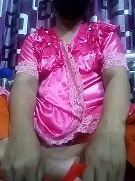 Snapshot of Megla879 chatting on 10-10-25, 03:33 Megla879 online show from 10-10-25, 03:33