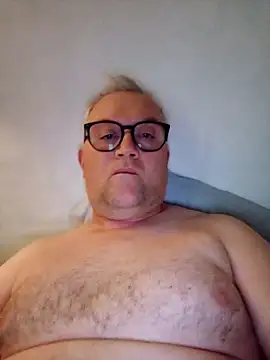 Snapshot of macdut67 chatting on 10-08-25, 08:34 macdut67 online show from 10-08-25, 08:34