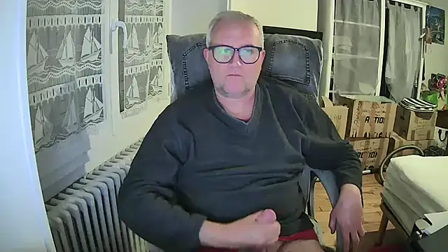 macdut67 online show from 05-18-26, 12:07