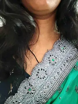 Snapshot of Janu-hasena chatting on 10-21-25, 05:46 Janu-hasena online show from 10-21-25, 05:46
