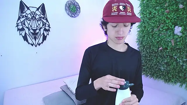 Snapshot of Emo_Boy_ chatting on 11-22-25, 12:48 Emo Boy online show from 11-22-25, 12:48