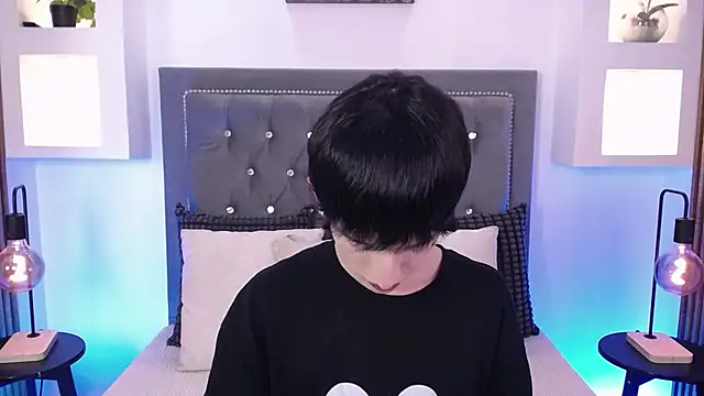 Emo Boy  online show from 06-20-26, 09:50
