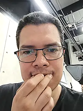 LuigiV2025 online show from 02-13-26, 03:52