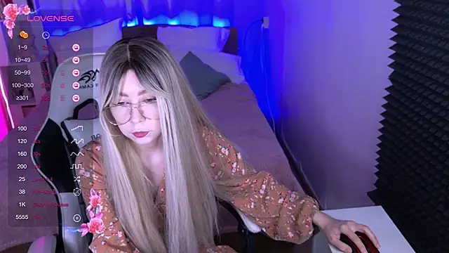 sofiisun online show from 10-23-25, 02:22