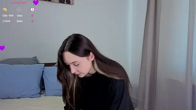 SylviaHamilton online show from 10-18-25, 07:20