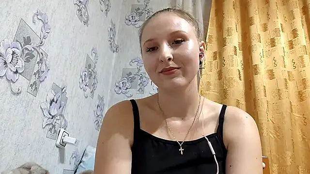 AlexisBaIler online show from 10-08-25, 11:52