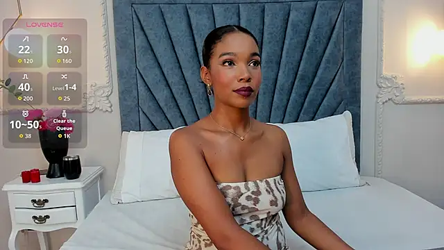 Bella-Torres online show from 02-17-26, 03:47