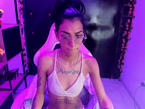 Snapshot of KarlaSlutSkinny__ chatting on 02-20-26, 07:58 KarlaSlutSkinny online show from 02-20-26, 07:58