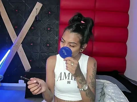 Snapshot of KarlaSlutSkinny__ chatting on 03-25-26, 09:10 KarlaSlutSkinny online show from 03-25-26, 09:10