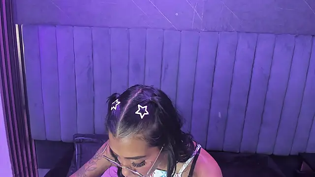 Snapshot of KarlaSlutSkinny__ chatting on 03-27-26, 08:52 KarlaSlutSkinny online show from 03-27-26, 08:52