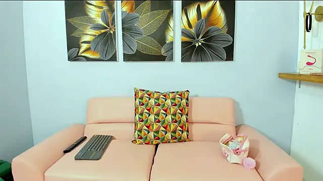 daniella molina1 online show from 10-10-25, 01:54