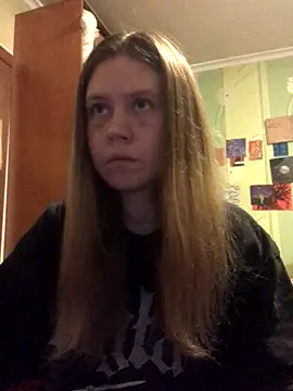 LunaVirelle online show from 10-29-25, 06:31