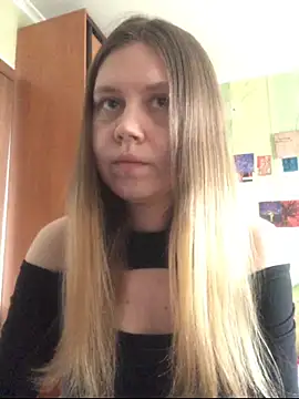 LunaVirelle online show from 02-11-26, 10:42