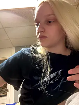 lexuslover687 online show from 04-15-26, 08:43