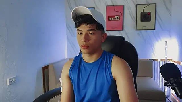 Snapshot of David_Nova chatting on 01-12-26, 11:04 David Nova online show from 01-12-26, 11:04