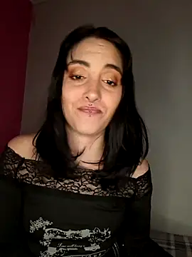 Snapshot of JulieGoth chatting on 10-20-25, 02:23 JulieGoth online show from 10-20-25, 02:23