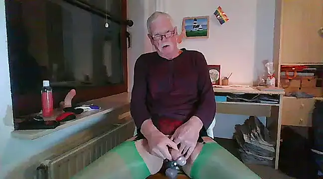 super-snoopy online show from 12-23-24, 03:55