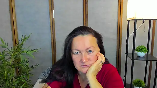 Snapshot of hottyannaa chatting on 10-14-25, 02:34 hottyannaa online show from 10-14-25, 02:34
