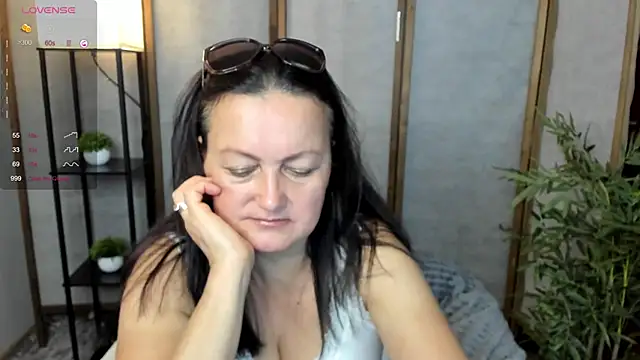 hottyannaa online show from 10-20-25, 02:34