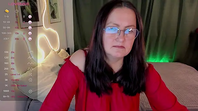 hottyannaa online show from 11-24-25, 03:06