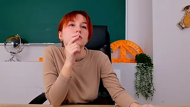 ClaireMathis online show from 01-12-26, 02:55