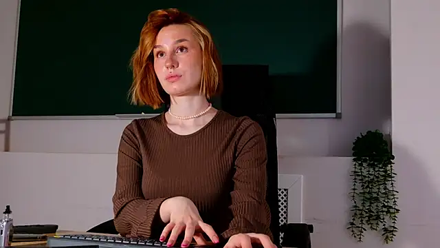 Snapshot of ClaireMathis chatting on 05-11-26, 02:56 ClaireMathis online show from 05-11-26, 02:56