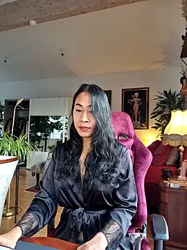 bianca bellamy online show from 11-03-25, 08:04