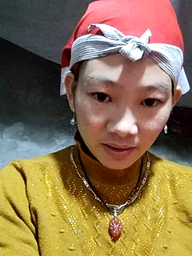 gio-thu online show from 12-21-25, 11:17