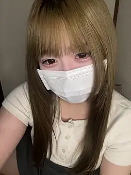 Snapshot of _Minami_x chatting on 10-11-25, 07:51 Minami x online show from 10-11-25, 07:51