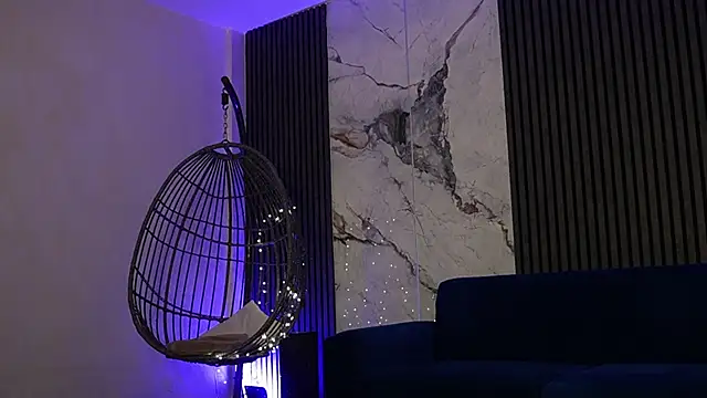 RachelRavee online show from 01-19-26, 05:33