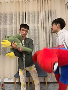 KK-cuteboy online show from 10-13-25, 12:38