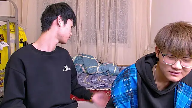 KK-cuteboy online show from 01-13-26, 10:42