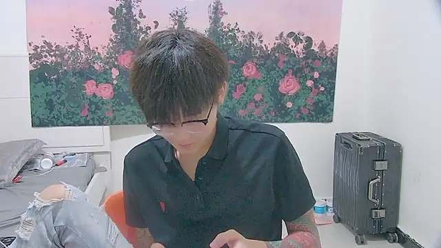 Snapshot of KK-cuteboy chatting on 06-13-26, 04:54 KK-cuteboy online show from 06-13-26, 04:54