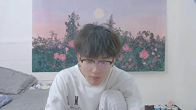 Snapshot of KK-cuteboy chatting on 06-18-26, 12:20 KK-cuteboy online show from 06-18-26, 12:20