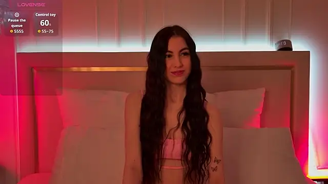 Snapshot of BettyLeen chatting on 03-20-26, 03:55 BettyLeen online show from 03-20-26, 03:55