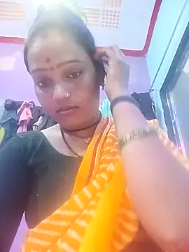 Snapshot of Riyanshisharma7415 chatting on 10-08-25, 04:59 Riyanshisharma7415 online show from 10-08-25, 04:59