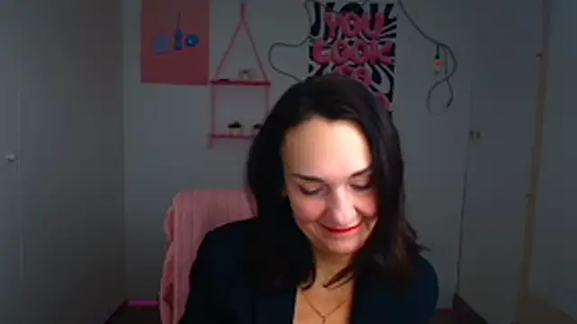 Snapshot of Rosie_Rosee chatting on 03-04-26, 01:06 Rosie Rosee online show from 03-04-26, 01:06