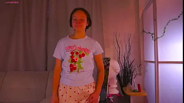 VeliaRogoff online show from 10-29-25, 08:38